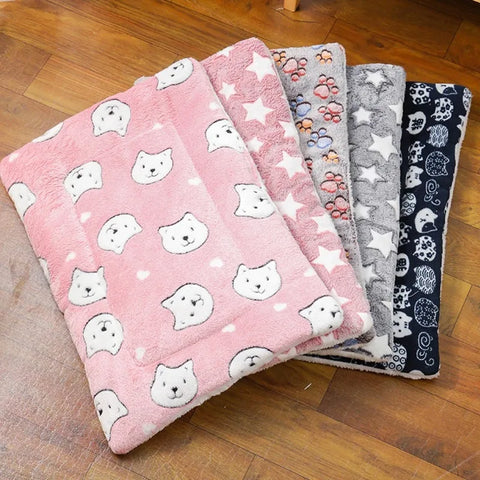 1Pcthickened Comfortable Warm Small Cat Sleeping Cushion Skin-Friendly Cute Winter Medium Dog Sofa Mat for Puppy Bed Accessories